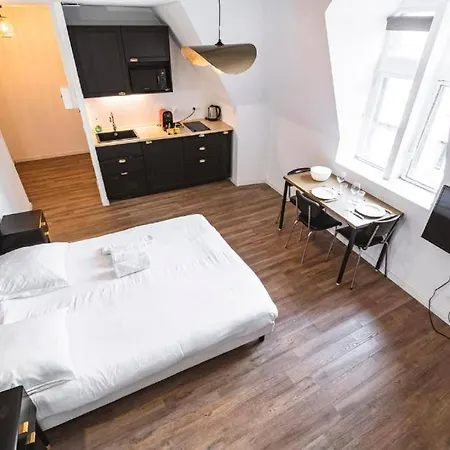 Appartement Family Avec Vue Sur La Cathedrale De Reims Extérieur photo